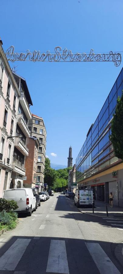 Cosy And Calm In Grenoble City Heart With Free And Large Parking Q-Park Chavant المظهر الخارجي الصورة
