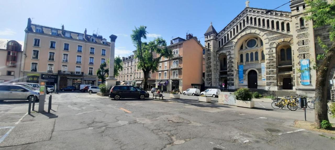 Cosy And Calm In Grenoble City Heart With Free And Large Parking Q-Park Chavant المظهر الخارجي الصورة